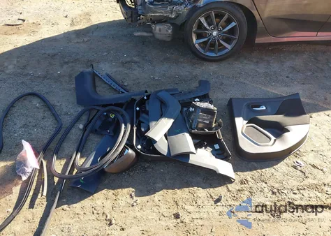 2016 Jeep Renegade Sport from USA, damaged, VIN ZACCJAAT8GPE17301